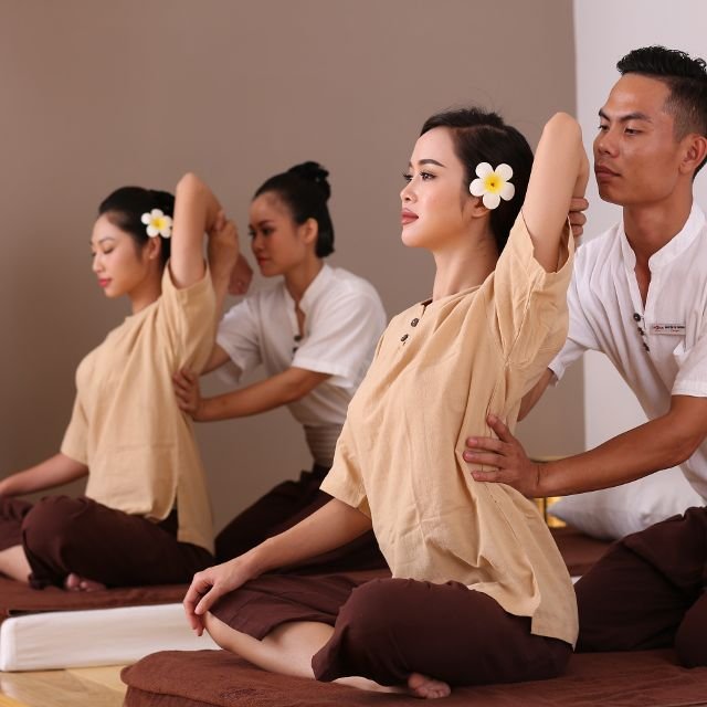 Therapist performing deep tissue massage in Ho Chi Minh City